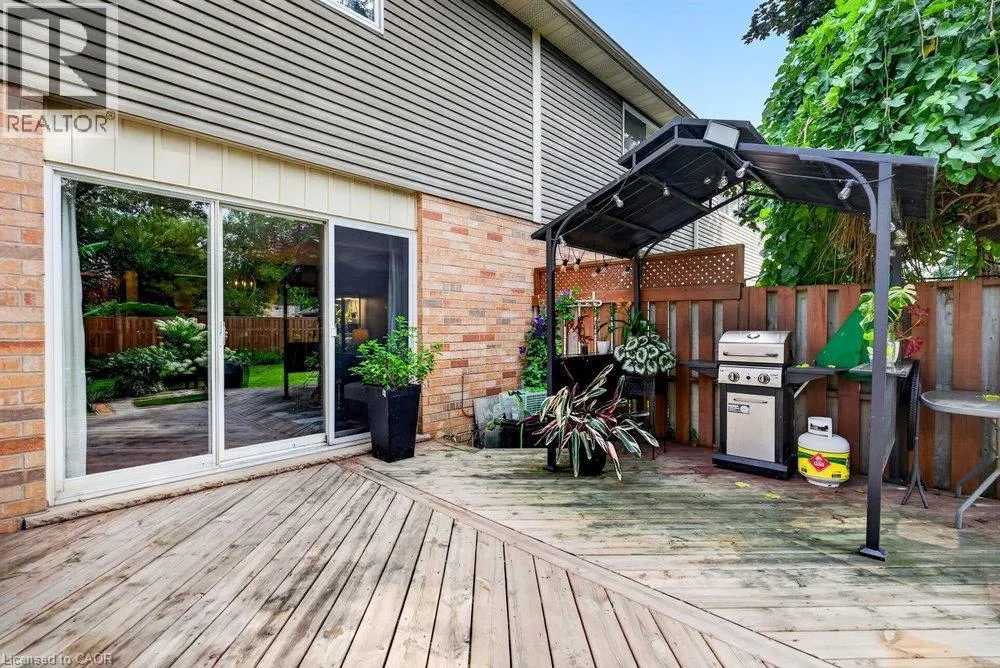 44 FRANCES Avenue Unit# 11 #11
