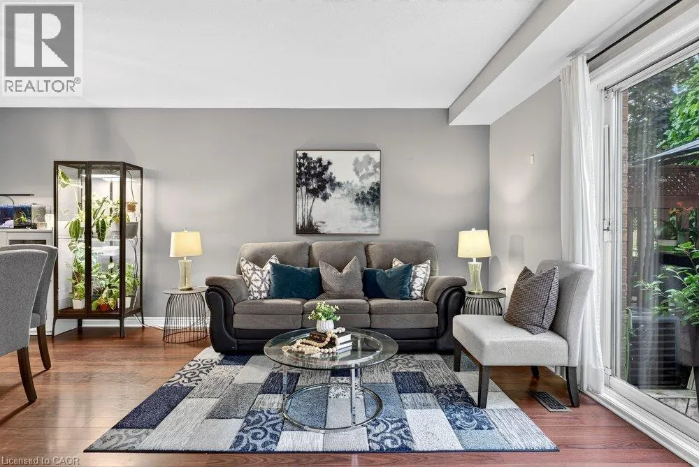 44 FRANCES Avenue Unit# 11 #11