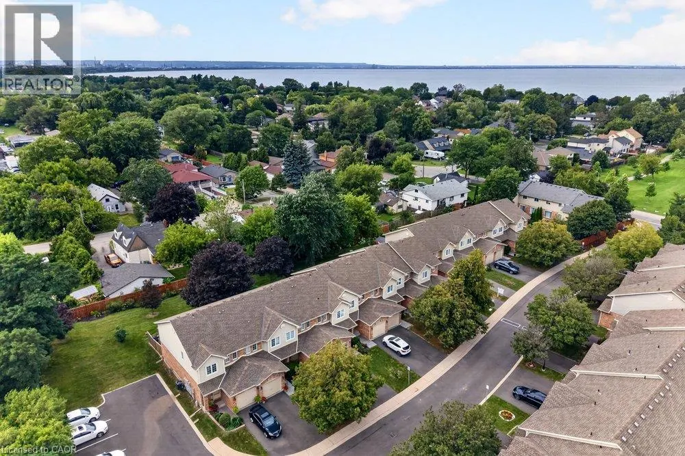 44 FRANCES Avenue Unit# 11 #11