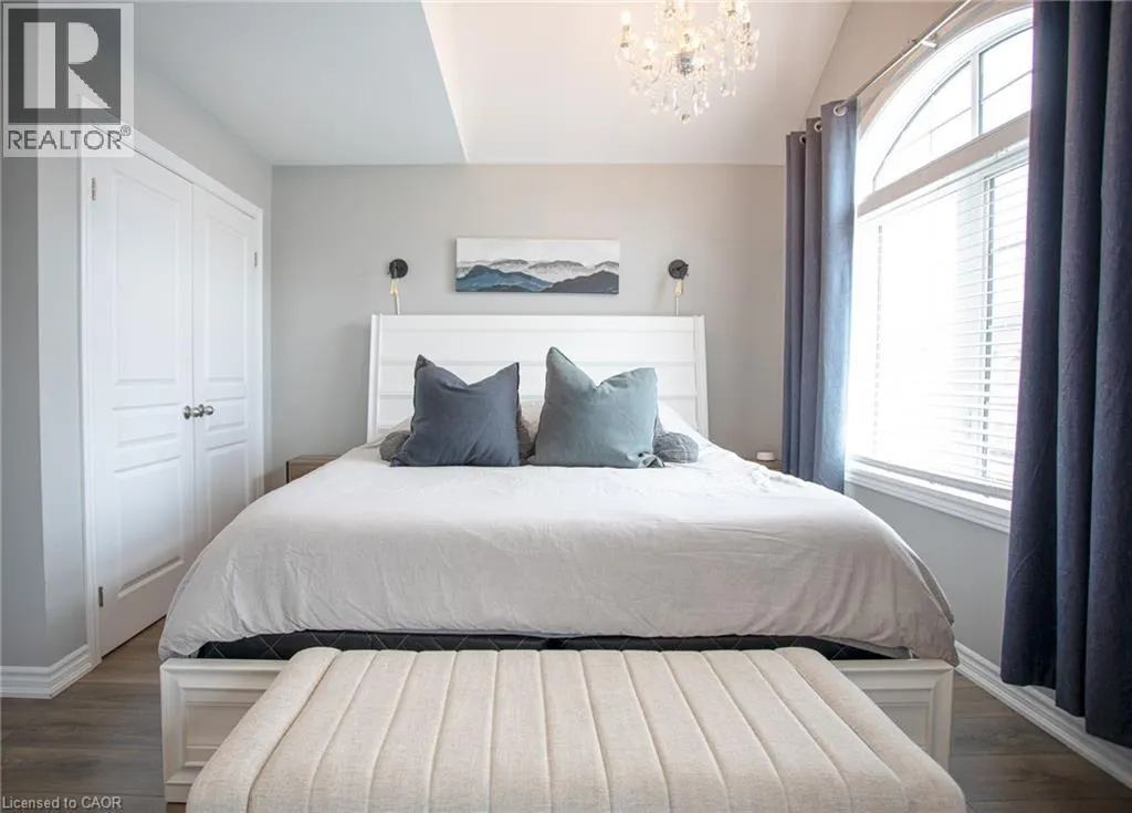 18 ENGLAND Terrace