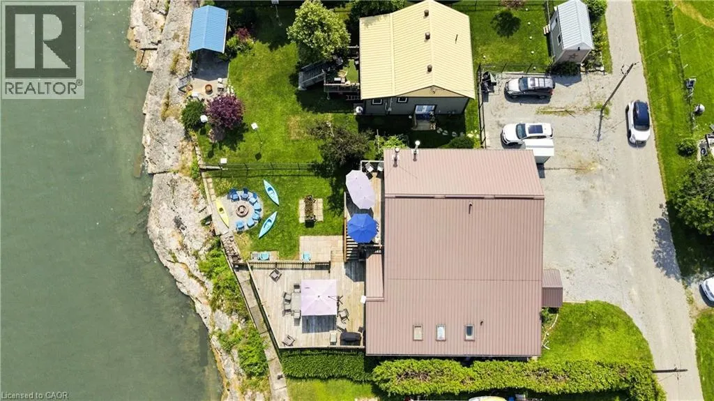 12 HAMDUN Lane