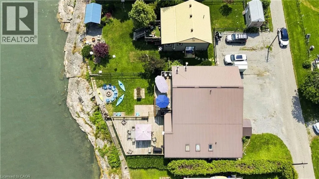 12 HAMDUN Lane