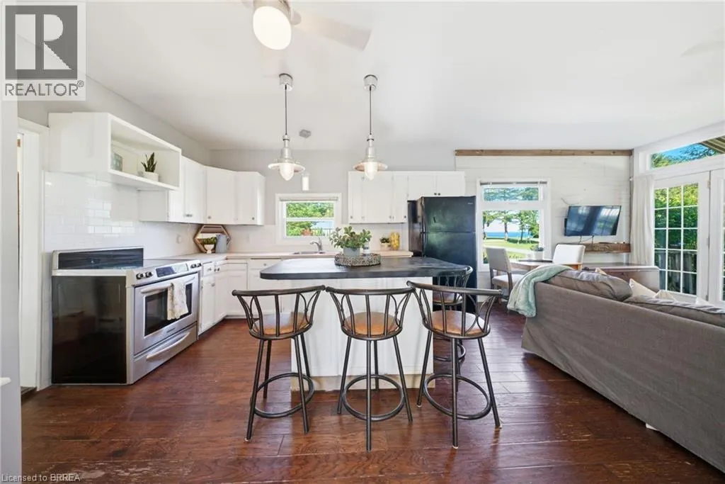 523 AVALON Lane
