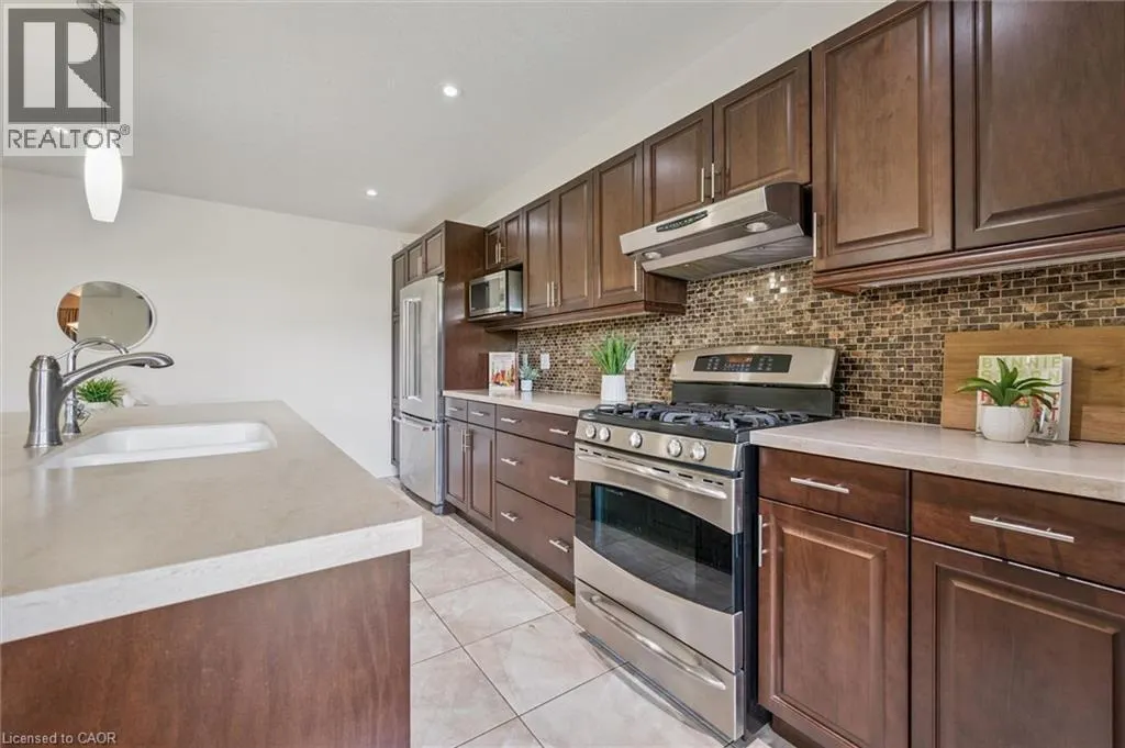 31 TOWNSEND Drive Unit# 70 #70