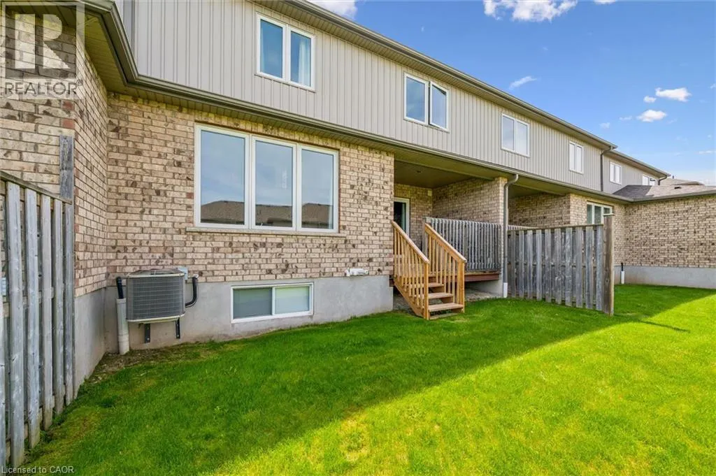31 TOWNSEND Drive Unit# 70 #70