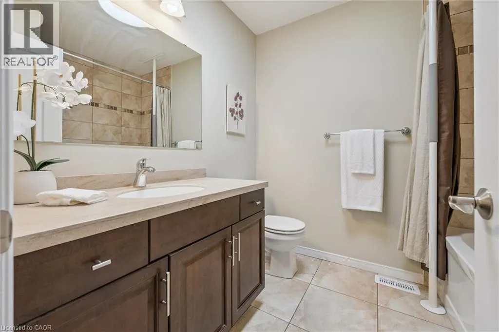 31 TOWNSEND Drive Unit# 70 #70