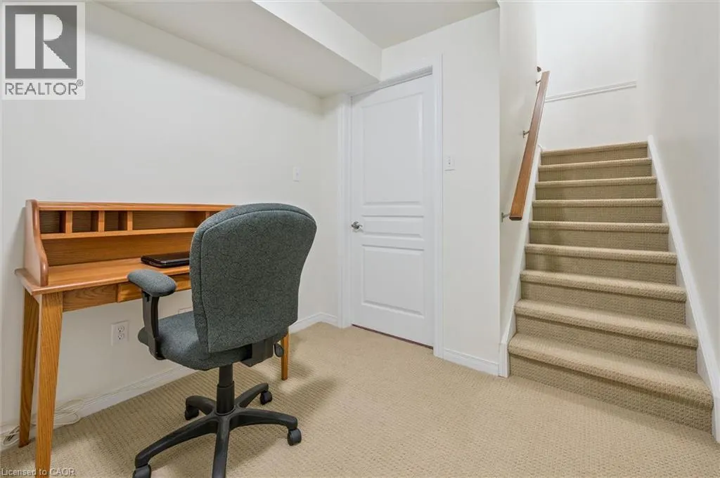 31 TOWNSEND Drive Unit# 70 #70