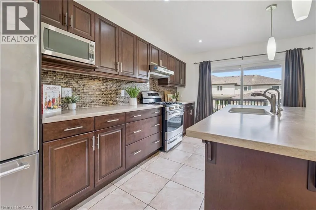31 TOWNSEND Drive Unit# 70 #70