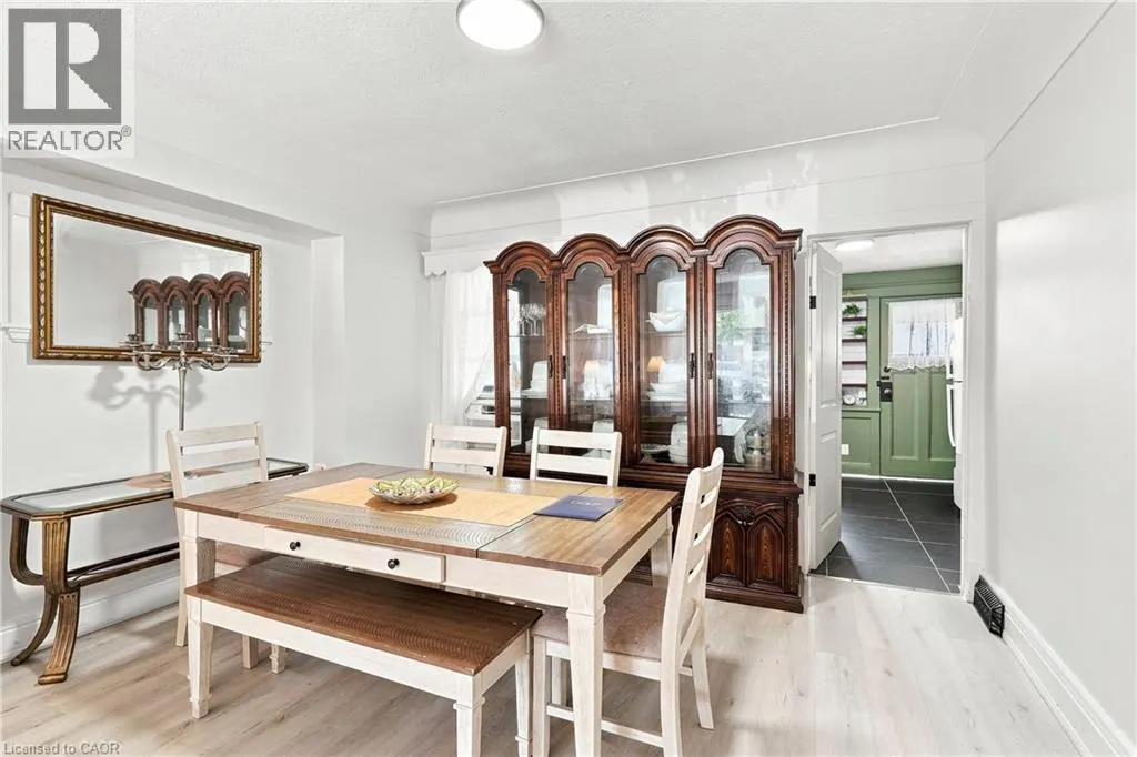 463 DUNSMURE Road