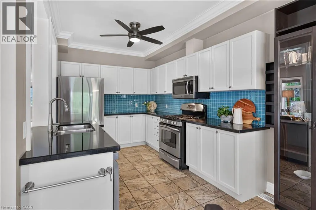 31 SUNVALE Place Unit# 8 #8