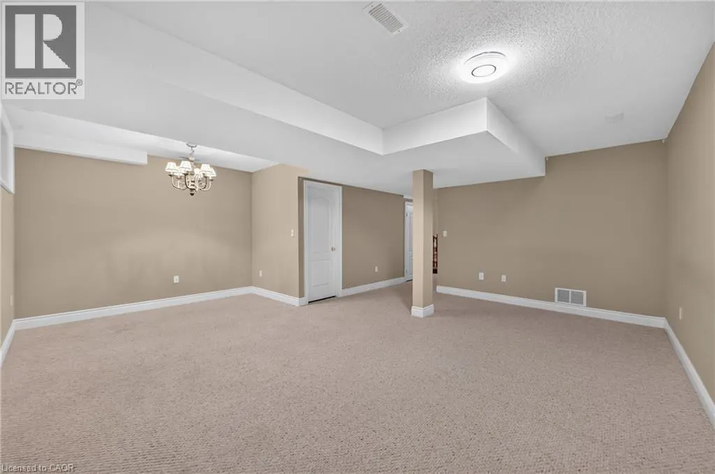 31 SUNVALE Place Unit# 8 #8