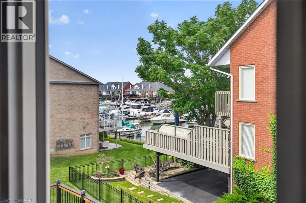 31 SUNVALE Place Unit# 8 #8