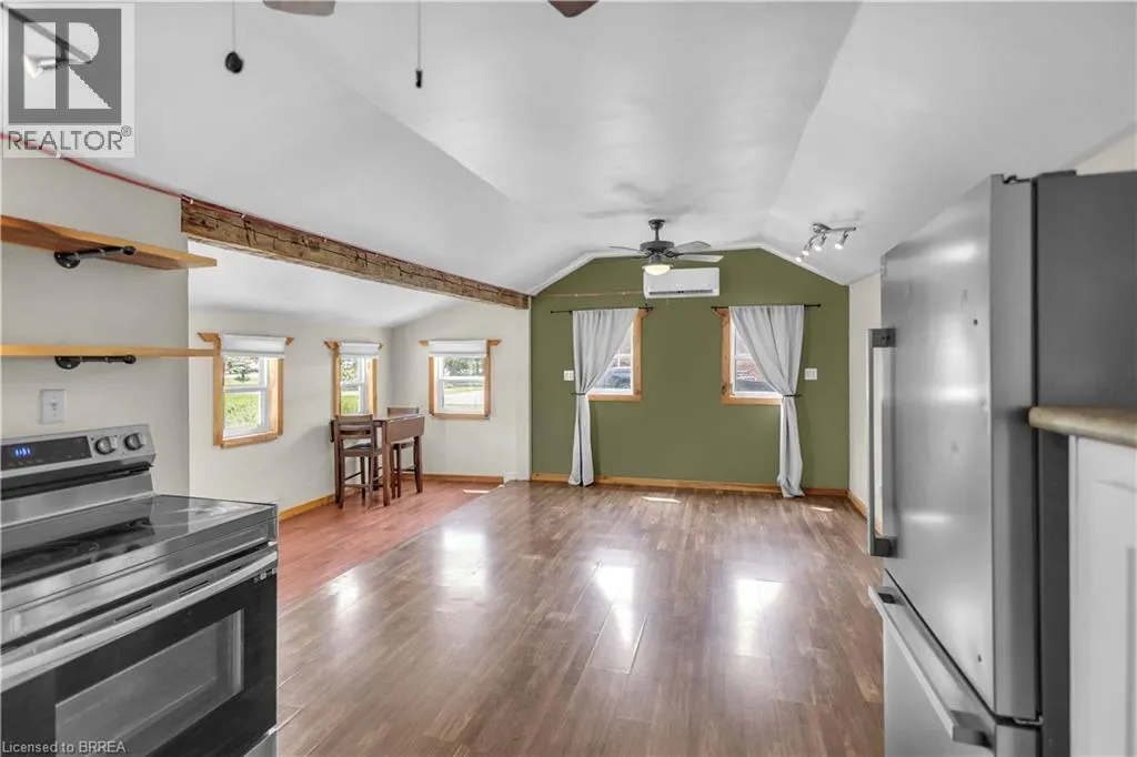 995 MCDOWELL Road E