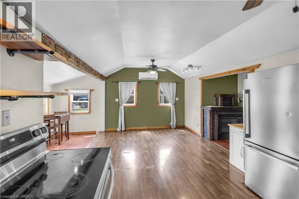 995 MCDOWELL Road E