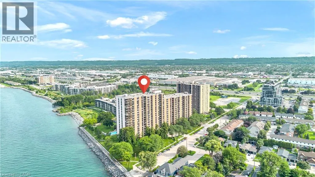 500 GREEN Road Unit# 701 #701
