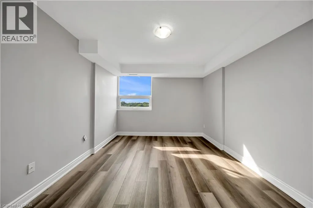 500 GREEN Road Unit# 701 #701