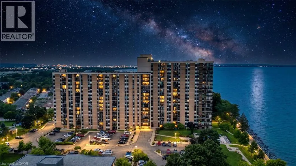 500 GREEN Road Unit# 701 #701