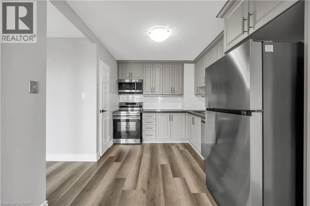 500 GREEN Road Unit# 701 #701