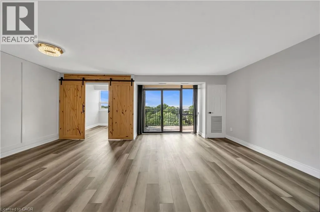 500 GREEN Road Unit# 701 #701