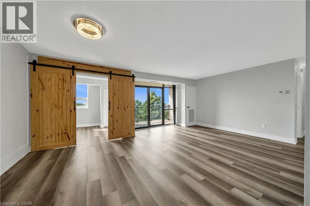 500 GREEN Road Unit# 701 #701