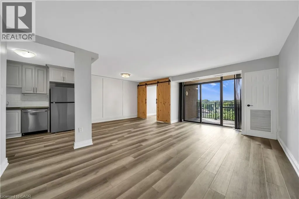 500 GREEN Road Unit# 701 #701