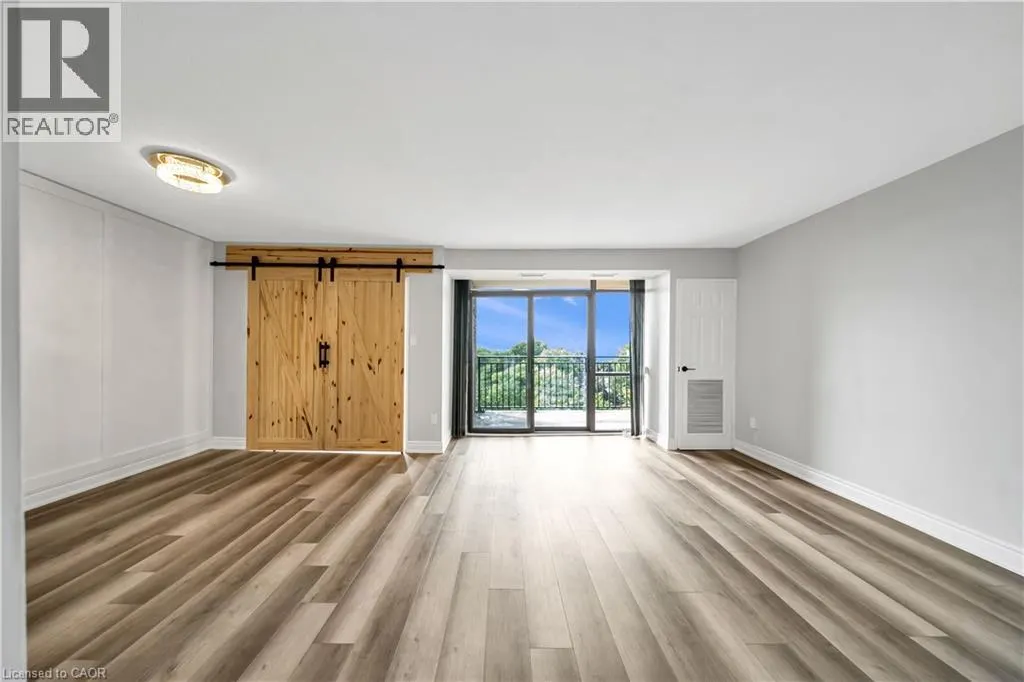 500 GREEN Road Unit# 701 #701
