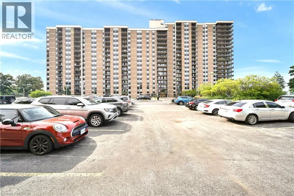 500 GREEN Road Unit# 701 #701