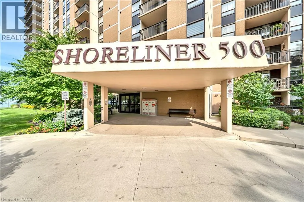 500 GREEN Road Unit# 701 #701