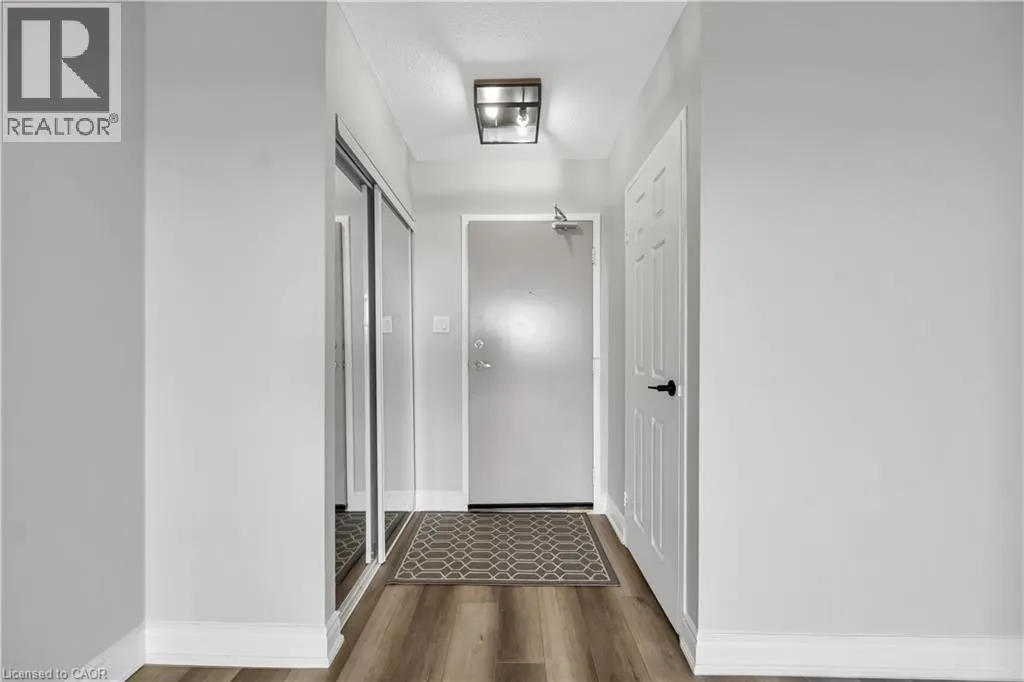 500 GREEN Road Unit# 701 #701