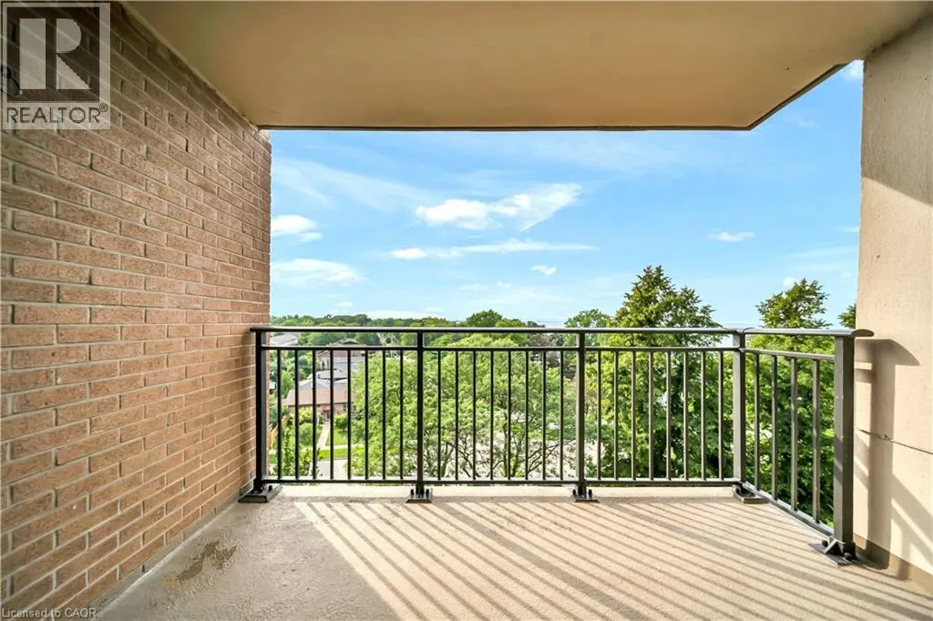 500 GREEN Road Unit# 701 #701