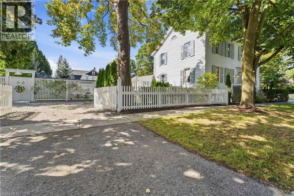 94 PRIDEAUX Street