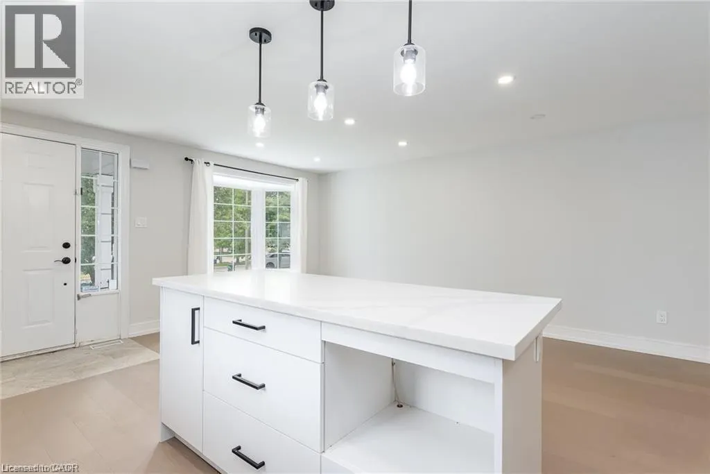629 SETTLERSFIELD Court Unit# B #B