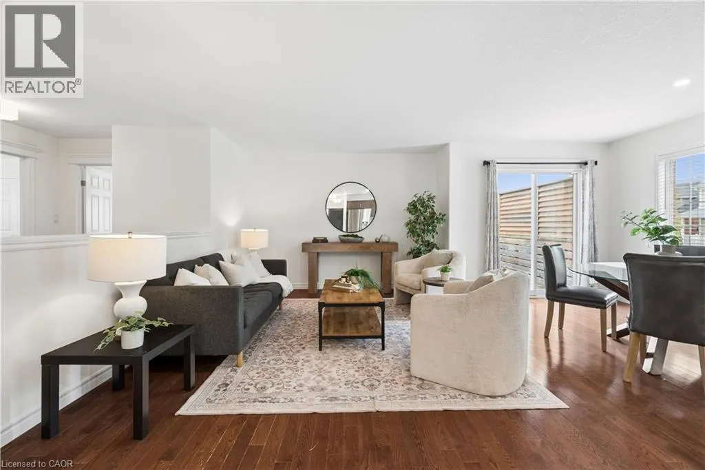 236 RIDGE TOP Crescent