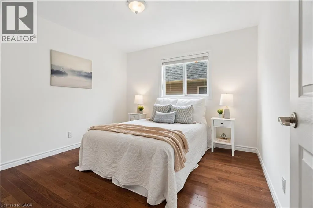 236 RIDGE TOP Crescent