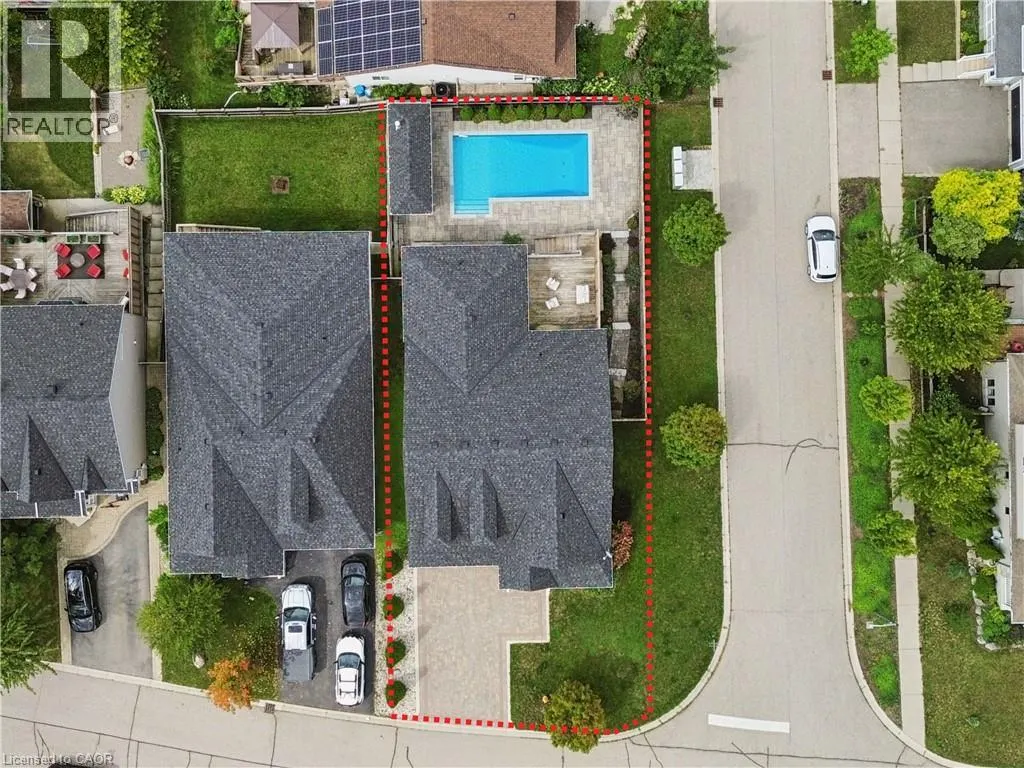 236 RIDGE TOP Crescent