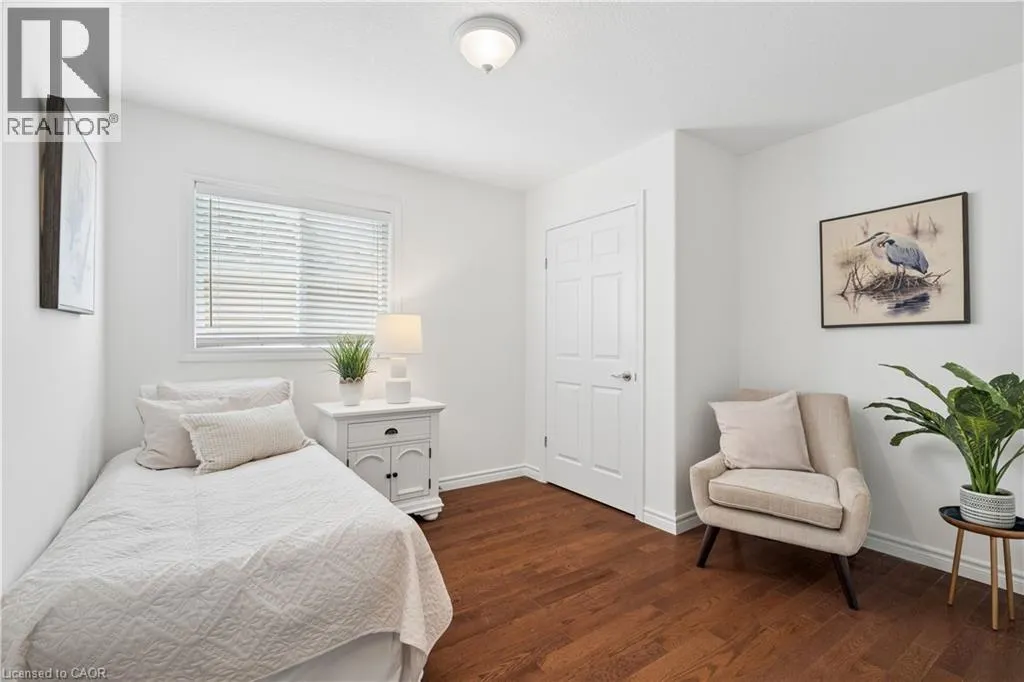 236 RIDGE TOP Crescent