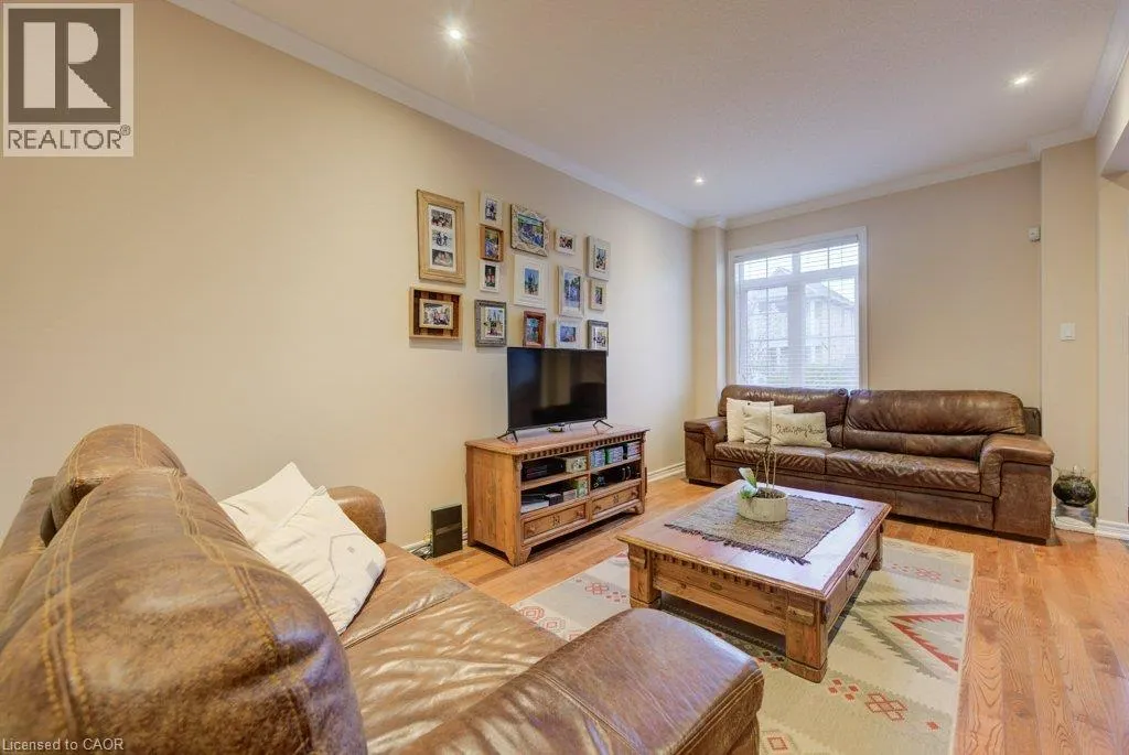 28 GLENDARLING Crescent