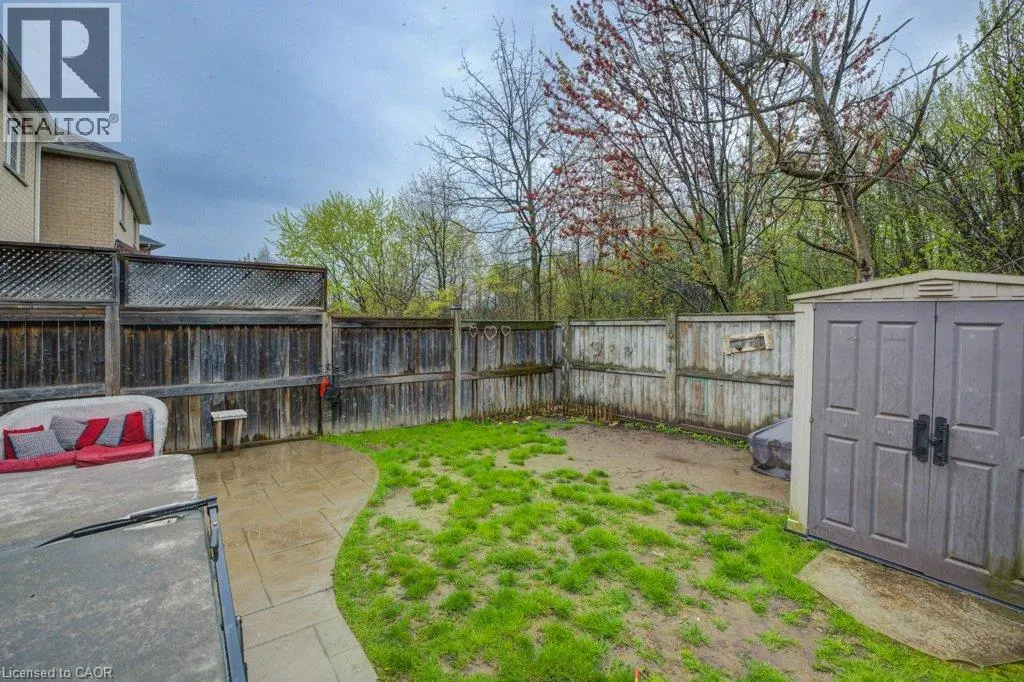 28 GLENDARLING Crescent