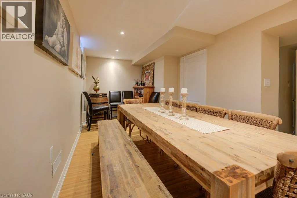28 GLENDARLING Crescent