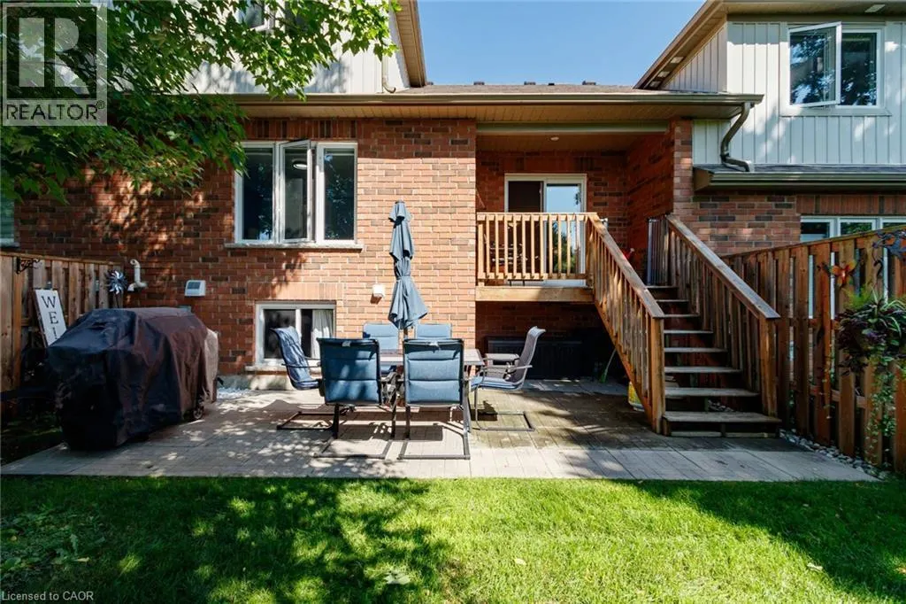 39 RUSSETT Drive