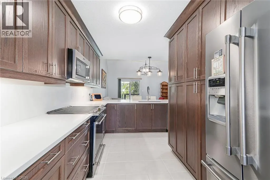 39 RUSSETT Drive