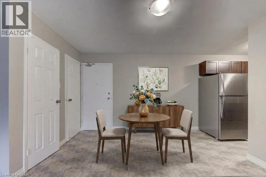 380 ADMIRAL Drive Unit# 208 #208