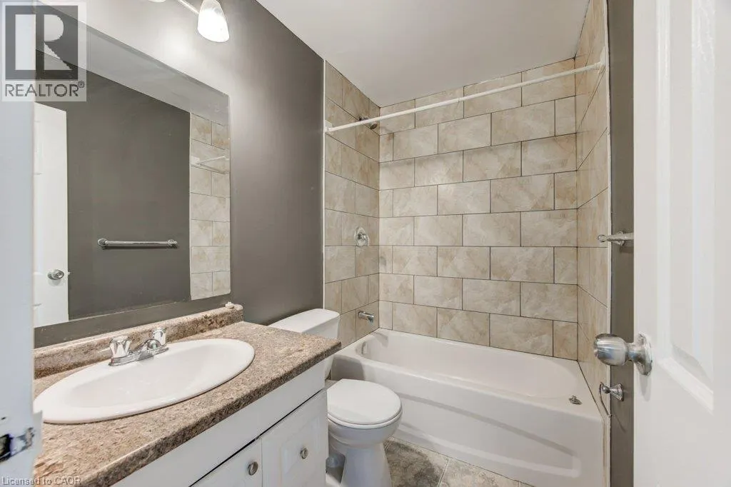 380 ADMIRAL Drive Unit# 208 #208