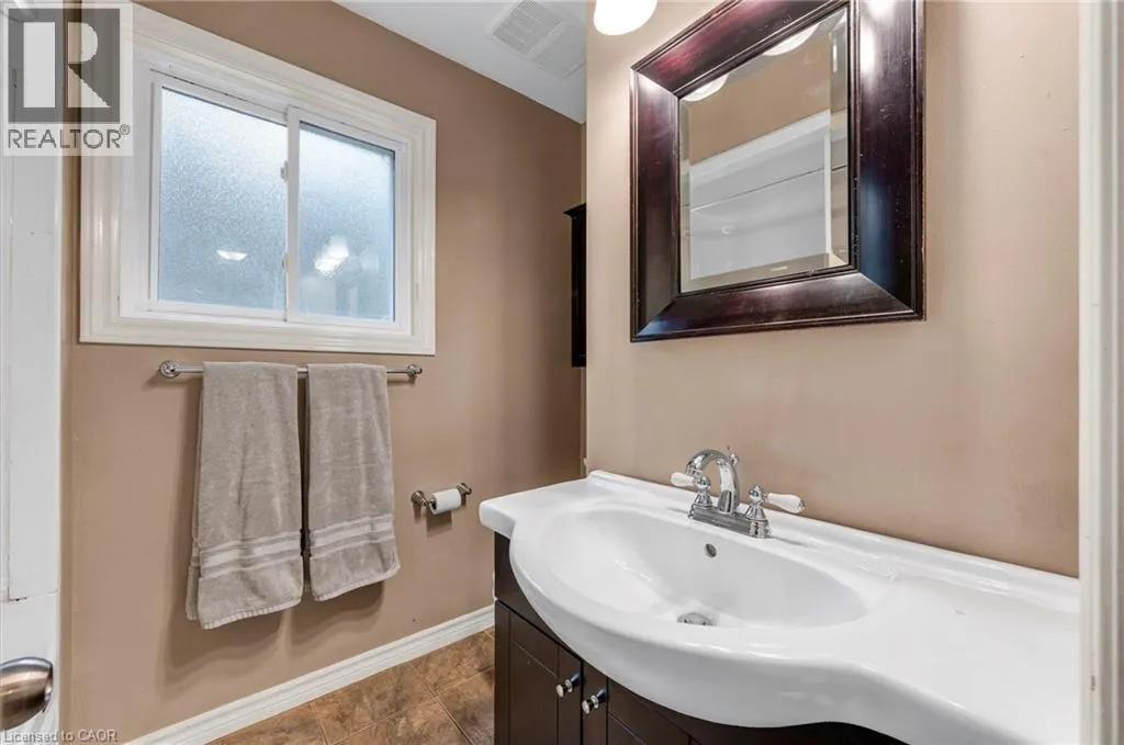 38 TEWKSBURY Crescent