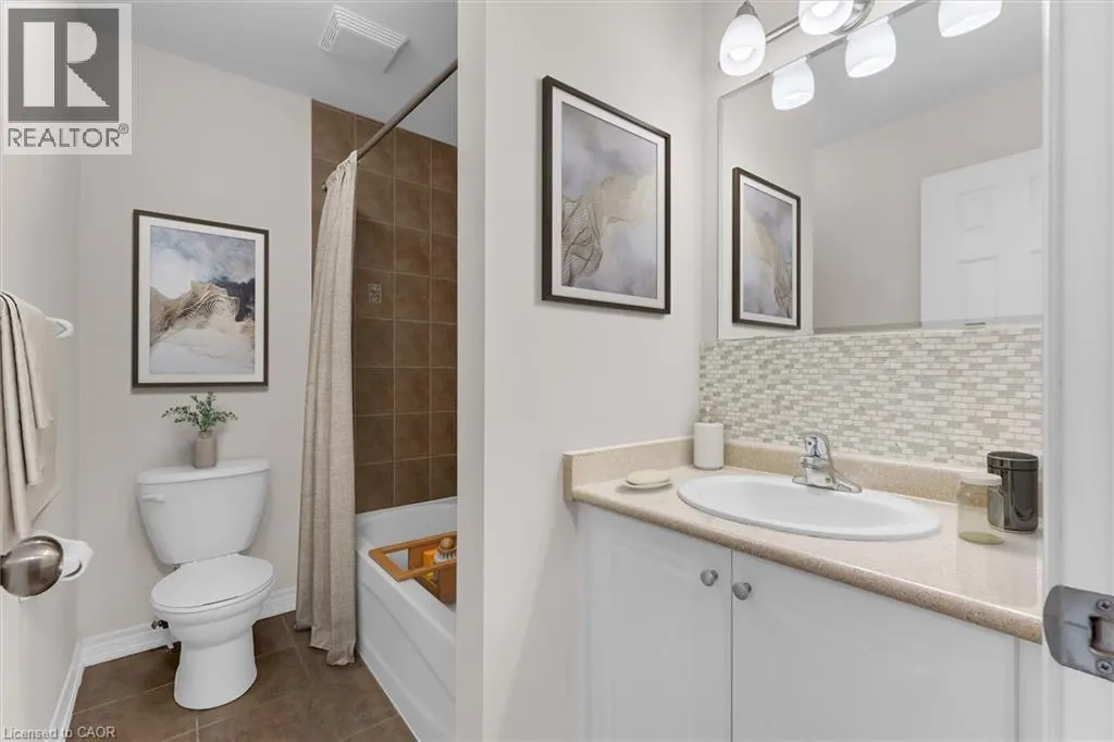 33 BROWVIEW Drive