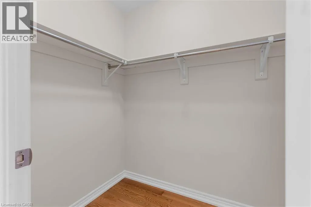 33 BROWVIEW Drive