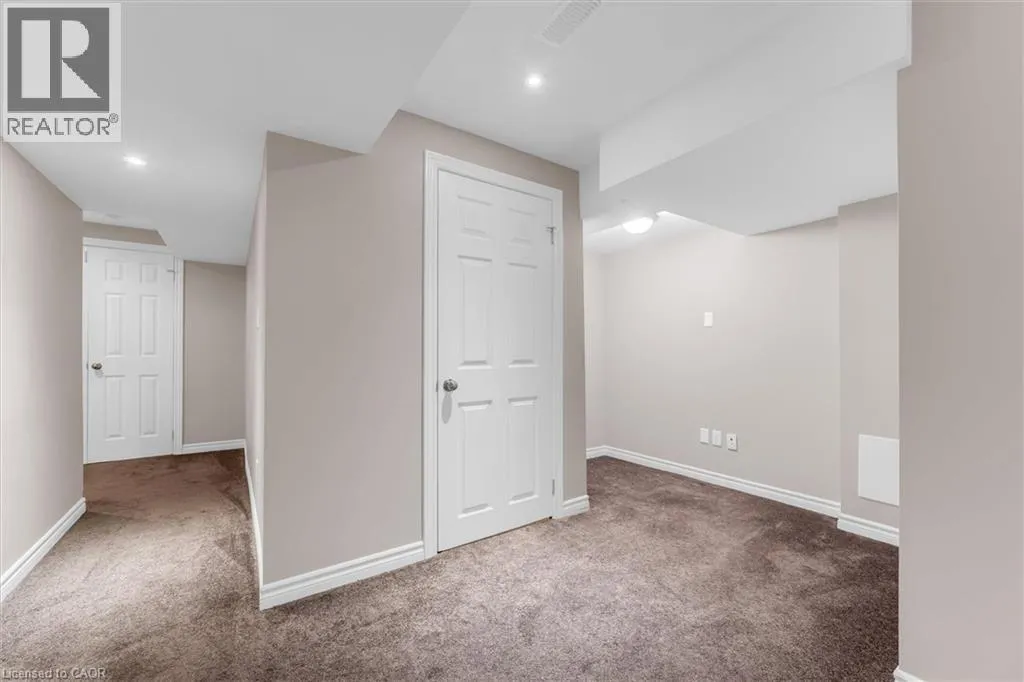 33 BROWVIEW Drive