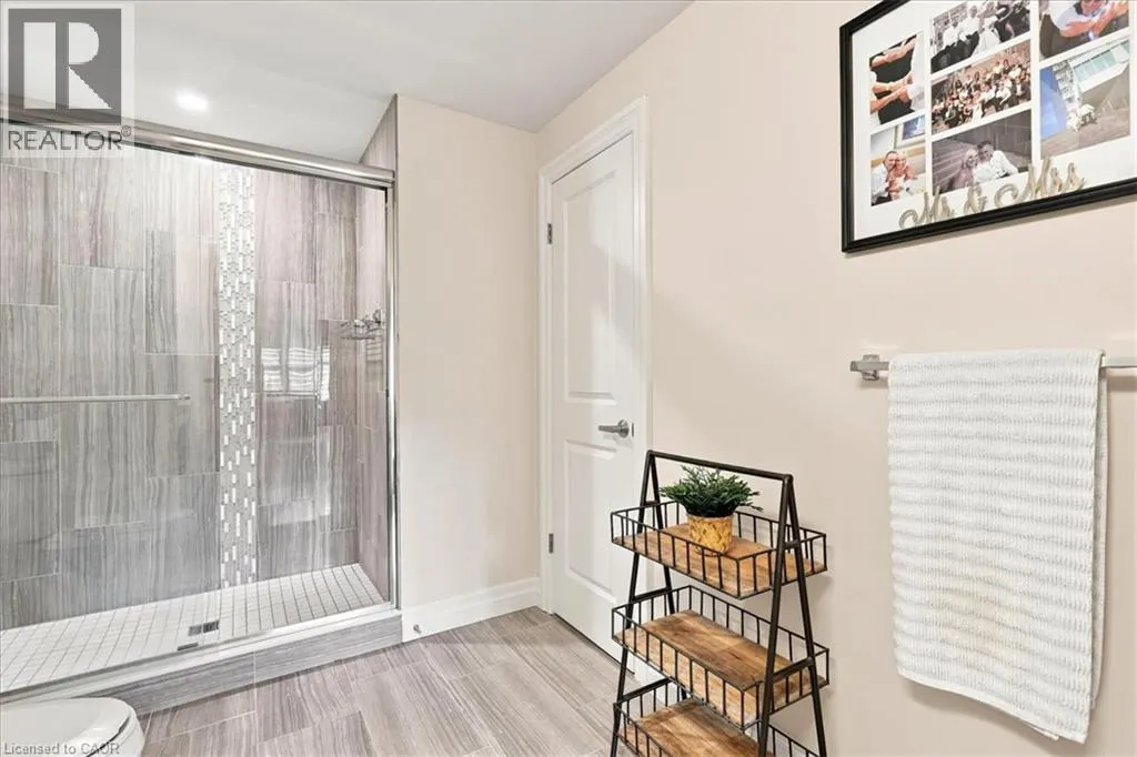23 STUMPF Street Unit# 206 #206