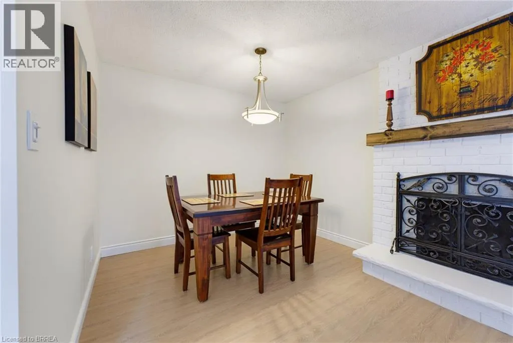 46 GARDEN Crescent