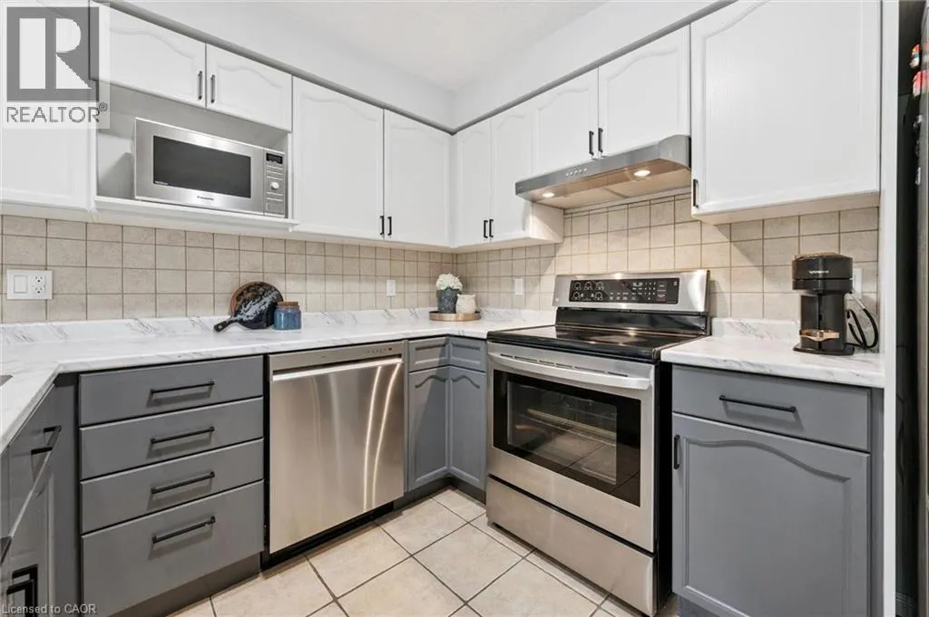 31 SCHRODER Crescent Unit# 21 #21